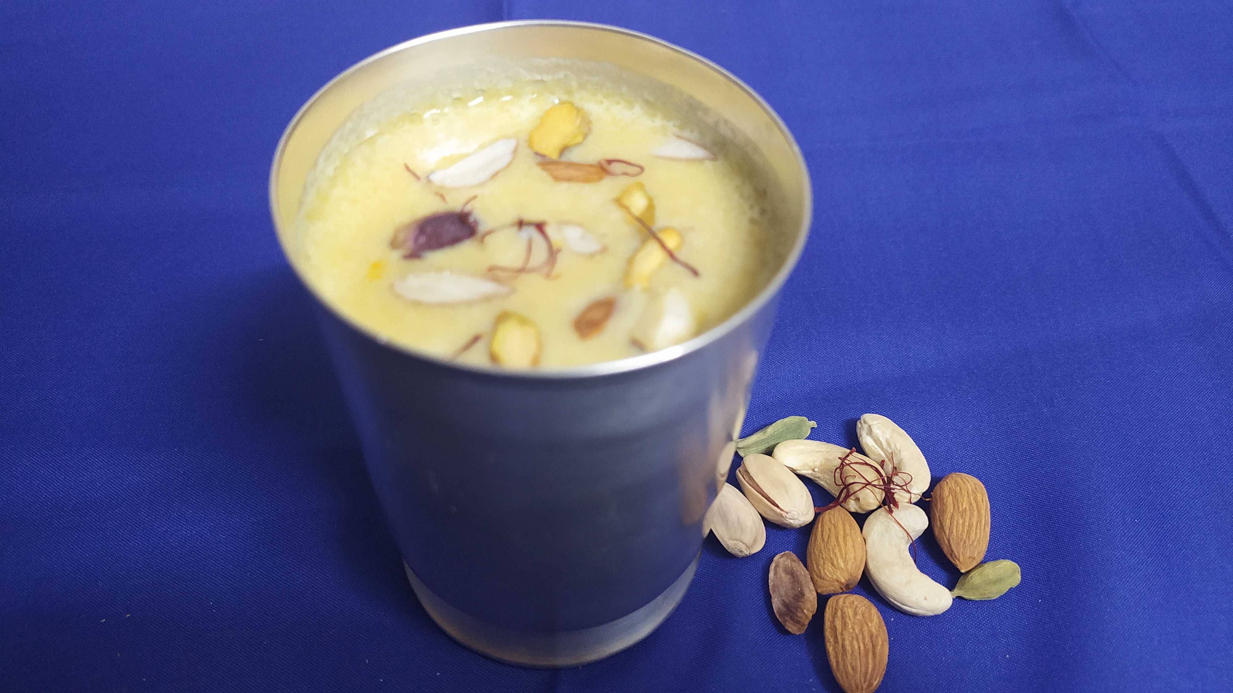 Masala Doodh / Masala Milk